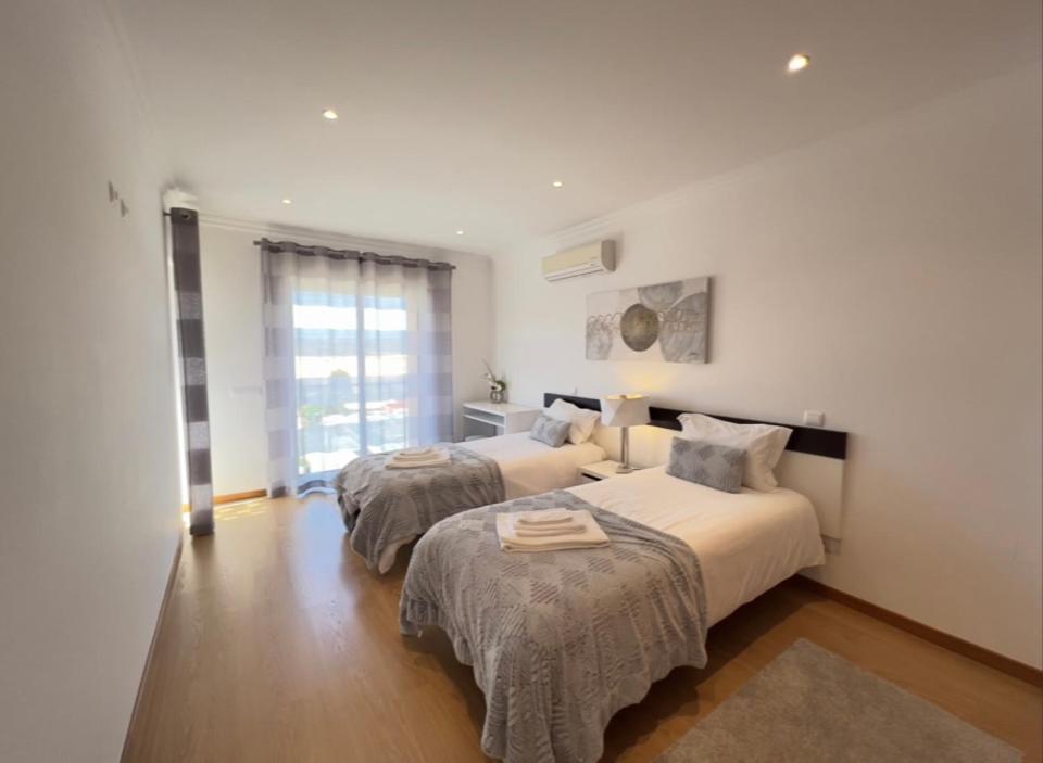 Apartment Modern With In-&outside Pool, Sauna&gym, Heating, Rooftop Terrace With Amazing Sea&mountains View