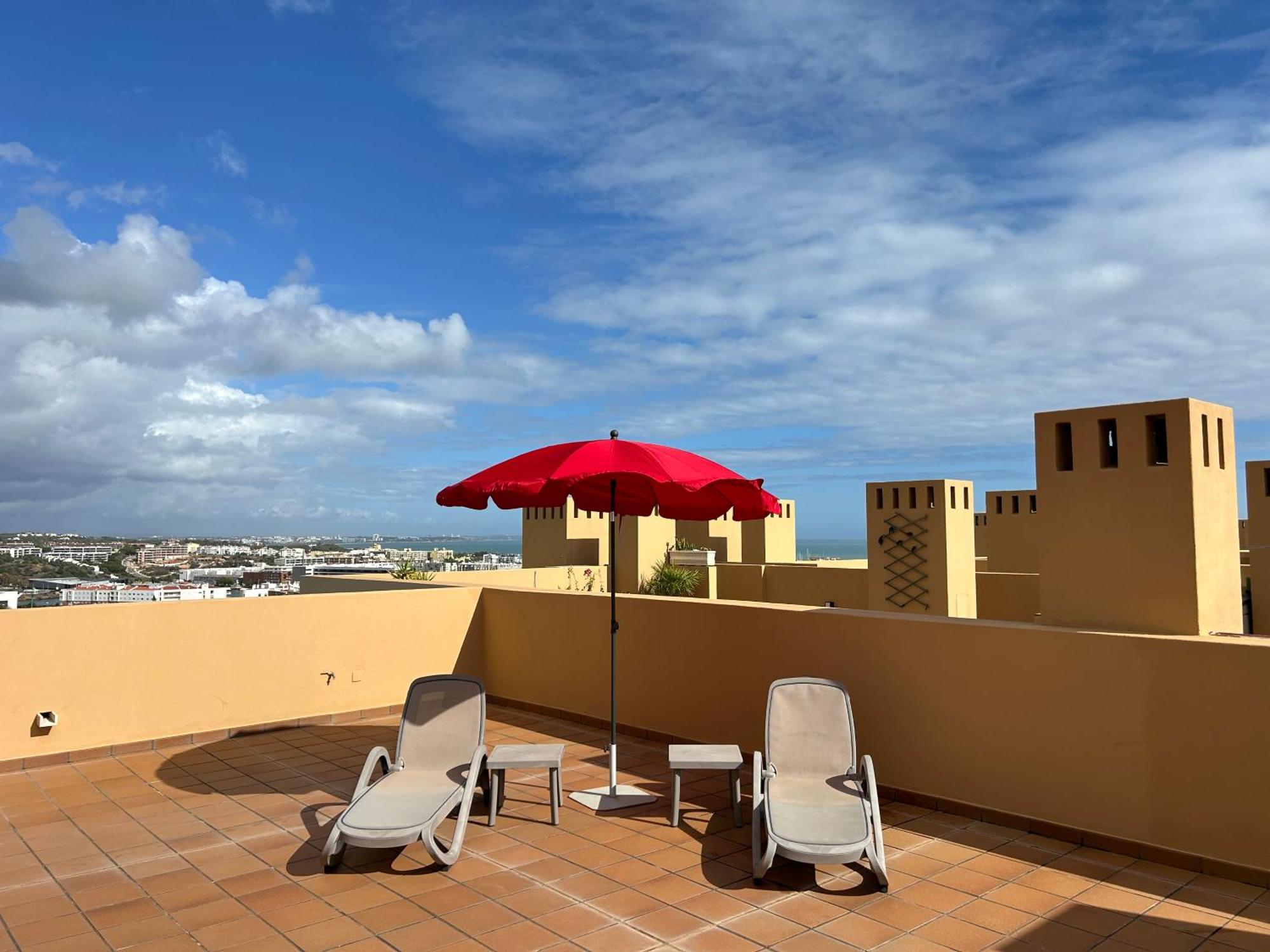 Modern With In-&outside Pool, Sauna&gym, Heating, Rooftop Terrace With Amazing Sea&mountains View Apartment